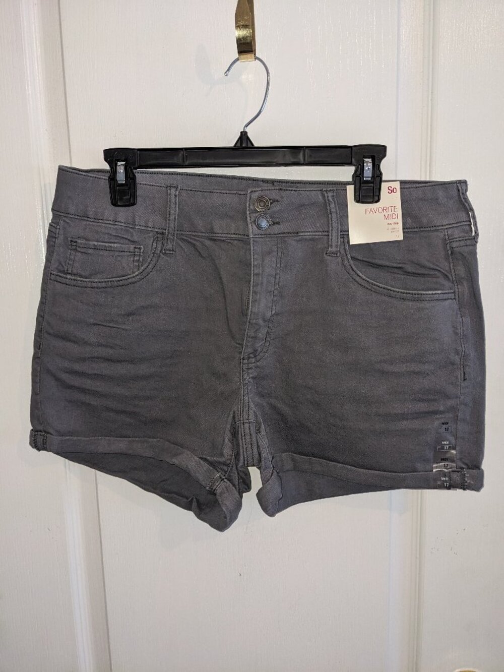 SO NWT Favorite Midi Low Rise Cuffed Denim Shorts - Gray Sz 17
